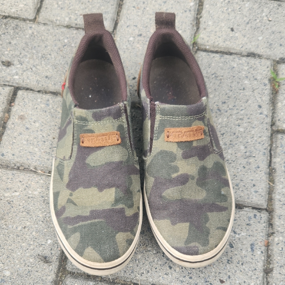 Camouflage Xtratuf Womens Slides. Size 8.5